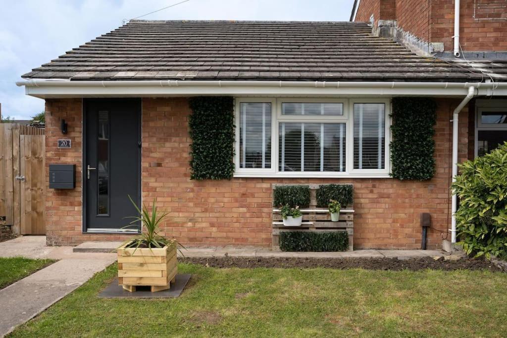 Bungalow In Keynsham Bagian luar foto